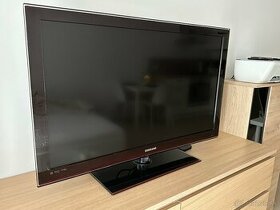 Samsung TV 40” 101cm