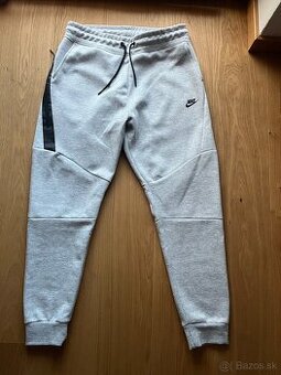 Nike Tech