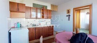 Znížená cena, Na predaj ihneď voľný 2 izbový byt 64m2, s...