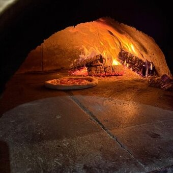 🍕HLADAME PIZZERA 120€/deň🍕