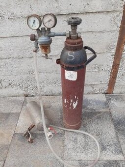 C02 flasa povodne vyroba sody