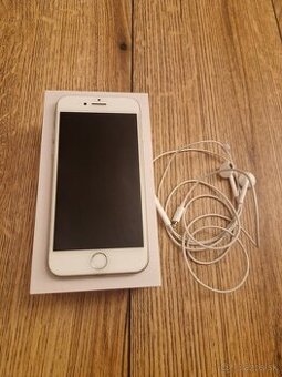 Apple iPhone 8 + slúchadlá