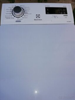 Automatická práčka  Electrolux