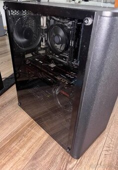 Herný PC – Ryzen 5 5600 / RX 6700 XT / 32GB RAM / SSD 1TB