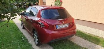 Peugeot 208 1.2i - 1