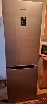 Samsung chladnička s mraziakom