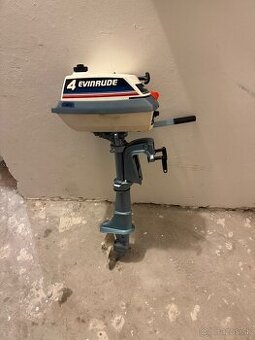 ZÁVESNÝ LODNÝ MOTOR EVINRUDE 4HP