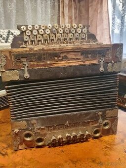 Heligonka Josef Hlavacek na renovaci