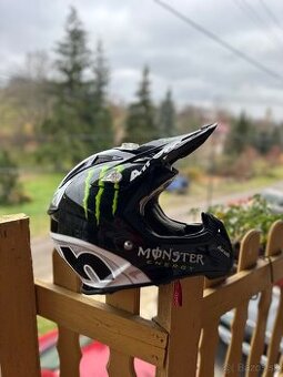 Airoh Aviator Monster Energy (veľkosť L - váha 1030g)