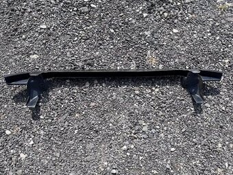 VW Golf V 1K0807093A vystuha predneho naraznika