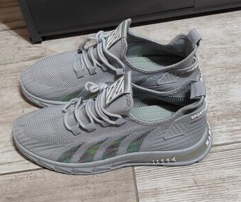 Predám nové pánske tenisky