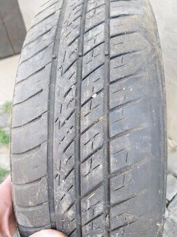Pneu 165/70 R14