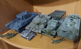 Predám plastové  modely v rôznych mierkach 1:72 1:87 …