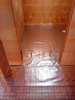 Montáž fólie pod tepelné kúrenie