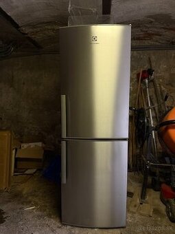 Chladnička s mrazničkou Electrolux