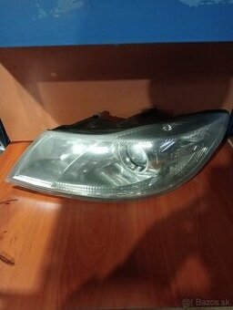 Škoda Octavia 2 facelift ľave svetlo