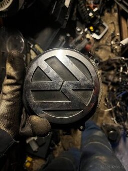 Predam zadný znak golf 5 . Otváranie kufra