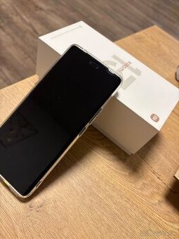 Predám Xiaomi 13 Lite