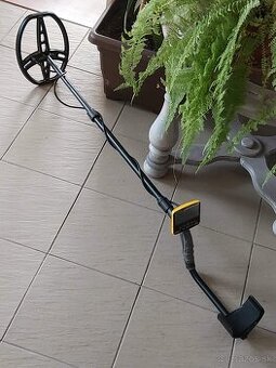 Predám detektor kovov Garrett Apex,Scuba Tector.