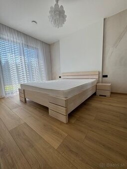 Masívna manželská posteľ Sandemo High 180x200 – úložný pries
