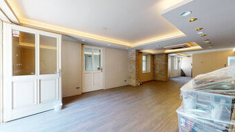 Obchodný priestor v centre Trnavy – novozrekonštruovaný s hi