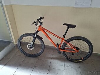 Kellys Whip 30 – Dirt / Pumptrack (Maxxis pláště)