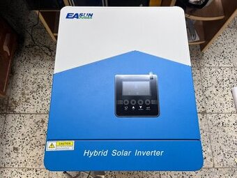 EASUN 4,2KW 24V hybridny menic