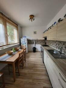 Predaj 2 izbový byt na Latorickej ul. BA Podunajské Biskupic