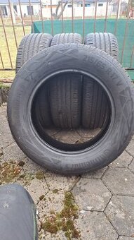 Continental 215/65 R17V