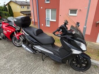 Predam maxiskuter Sym gts 125
