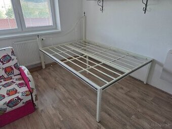 Posteľ 200x140