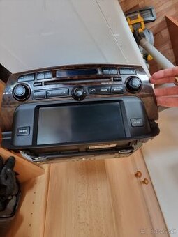 Rádio s navigaciou Honda Fr-v