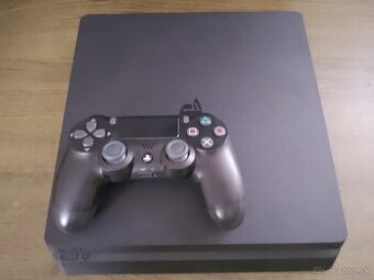 Playstation 4 slim