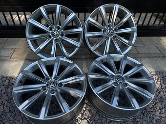 17" Hliníkové disky VW passat B8
