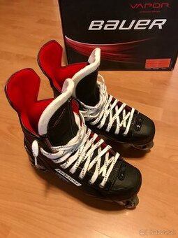 Predám korčule Bauer Vapor XR300.