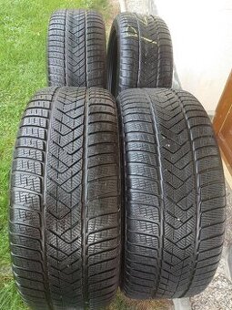 Pirelli SCORPION WINTER 275/45/R20