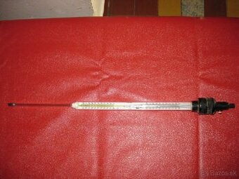 Teplomer zo spínačom