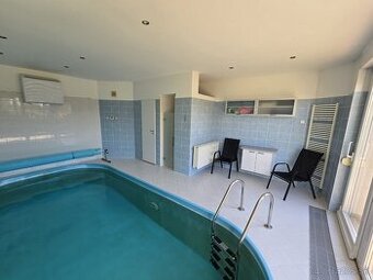 REZERVOVANE - 3 podlažný, 7 izbový RD s bazénom a garážou