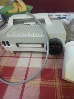 Retro sušič na vlasy.