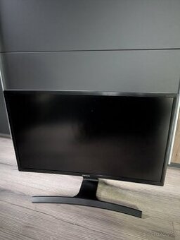 Predám monitor Samsung S24E500C 24"