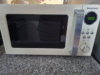 Mikrovlnná rúra 750 w.