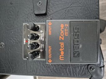 BOSS MT-2 Metal zone