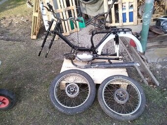 Kostra motor mustang