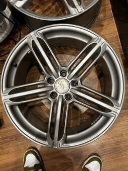 Audi Pompei 5x112 r19 ET35 8,5J