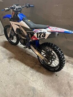 Yamaha YZF450