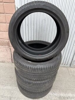 Letne pneumatiky 235/40 R19