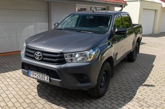 Toyota Hilux 2.4