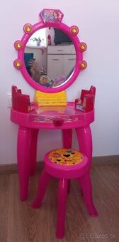 Kozmetický stolík - BARBIE