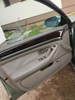 Audi A8 - 1