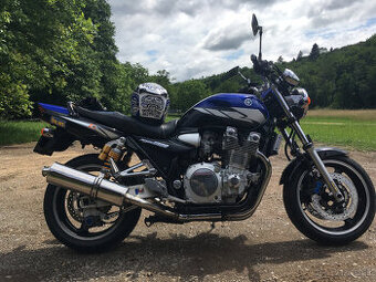YAMAHA XJR 1300